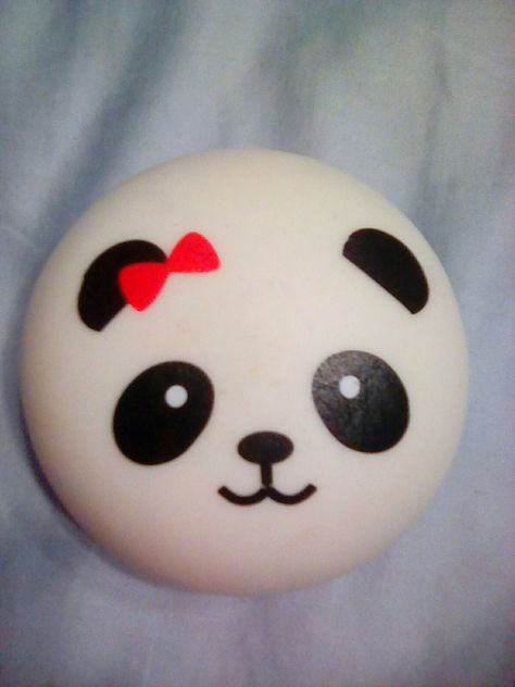 My panda bun! Panda Rock Painting Ideas, Cute Stone Painting Ideas, Panda Rock Painting, Small Rock Painting Ideas Easy, Pebble Painting Ideas, Craft Ideas For Preschool, Fall Craft Ideas, Stone Pictures Pebble Art, Diy Rock Art