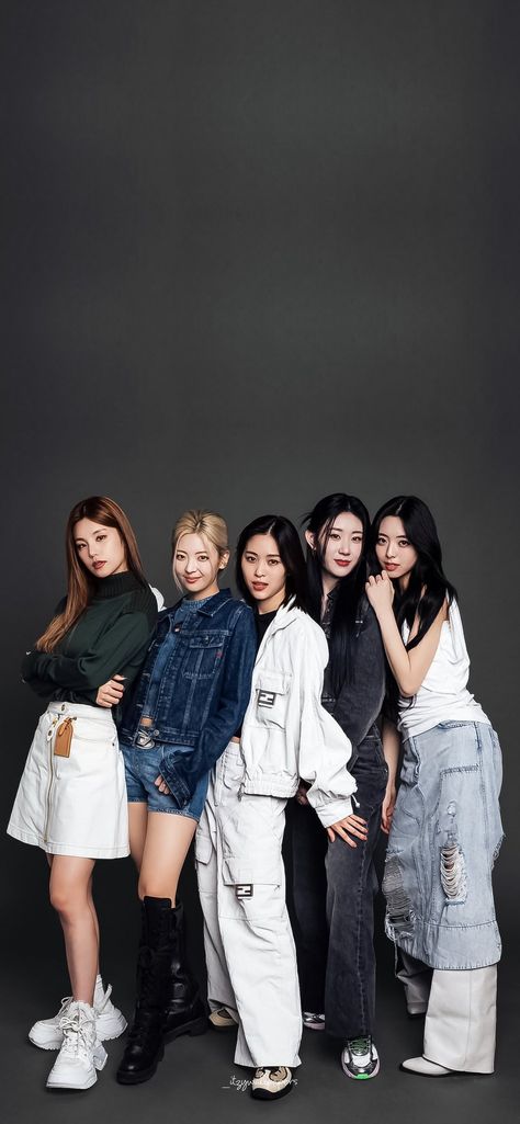 ITZY WALLPAPER Itzy Ot5 Photoshoot, Itzy Group Photo Wallpaper, Ot5 Photoshoot, Itzy Wallpaper Ot5, Itzy Ot5 Wallpaper, Itzy Background, Itzy Pictures, Itzy Wallpapers, Itzy Pics