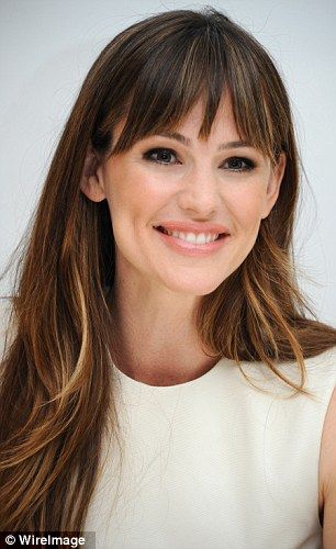 Jennifer Garner Hair, Jen Garner, Sarah Rafferty, Dallas Buyers Club, Belted Shift Dress, Star Was, Long Hair With Bangs, Short Hairstyle, Away From Her