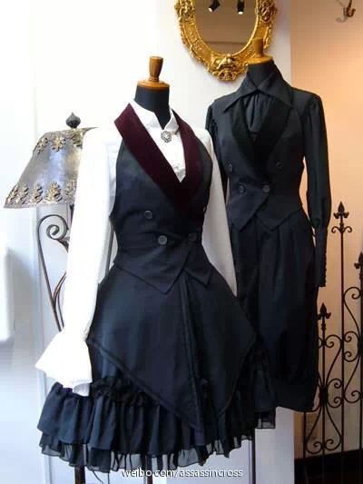 i think this will be a nice school uniform <3 Kawaii, Gothic Uniform School, Victorian School Uniform, Goth School Uniform, Gothic School Uniform, Fancy School Uniform, Fantasy Uniforms, Oneshot Characters, Victorian Uniform