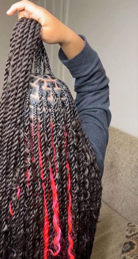 Edges For Braids, Cute Hairstyles With Weave Braids, Color 4 Braids, Quick Weave Hairstyles Braids, Pink And Black Braids, Summer Braids For Black Women, Hairstyle With Braids, Bday Fits, Weave Ideas