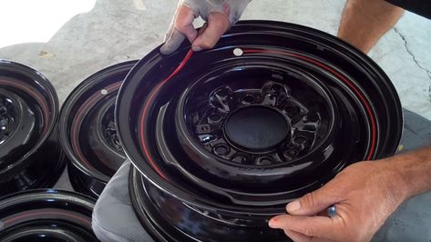 How To Pinstripe Wheels Steel Wheels Ideas, Car Pinstriping, Diy Tire, Volkswagen Transporter T4, S10 Truck, Custom Rims, Chevy Cobalt, Floor Jack, Stance Cars