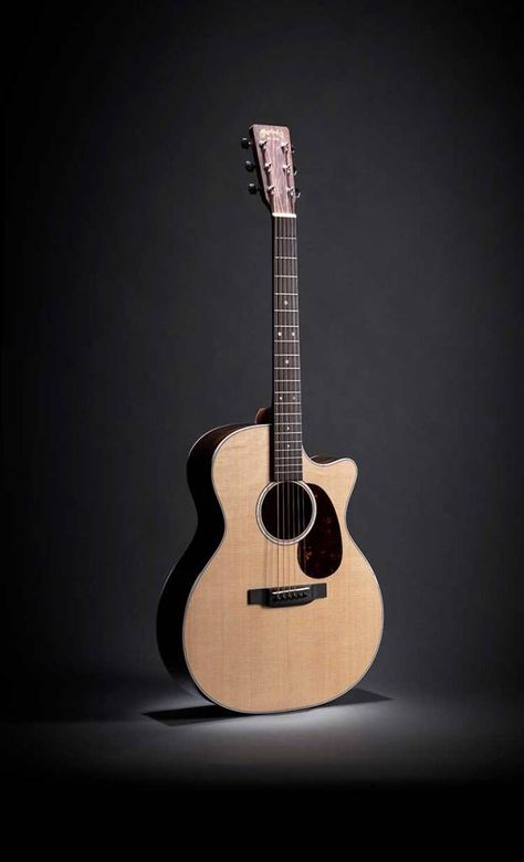 Electric Acoustic Guitar, Electro Acoustic Guitar, Martin Acoustic Guitar, Guitar Acoustic, Pedal Board, Fingerstyle Guitar, The Martin, Guitar Stuff, Performance Artist