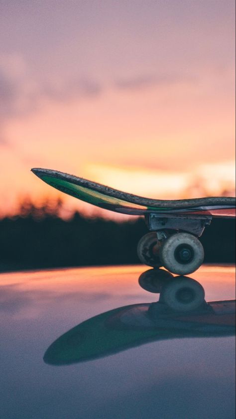 Snowboards, Skateboard, Photography, Wallpapers, Skateboarding Wallpaper, Aesthetic Skateboarding, Skateboarding, Snowboarding