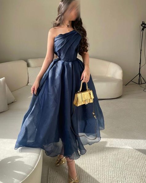 Dresses With Pleats, Navy Blue Prom, Formal Party Dresses, Tea Length Prom Dress, Glamouröse Outfits, Blue Prom Dresses, Navy Blue Prom Dresses, Luxurious Dresses, Dress With Pleats