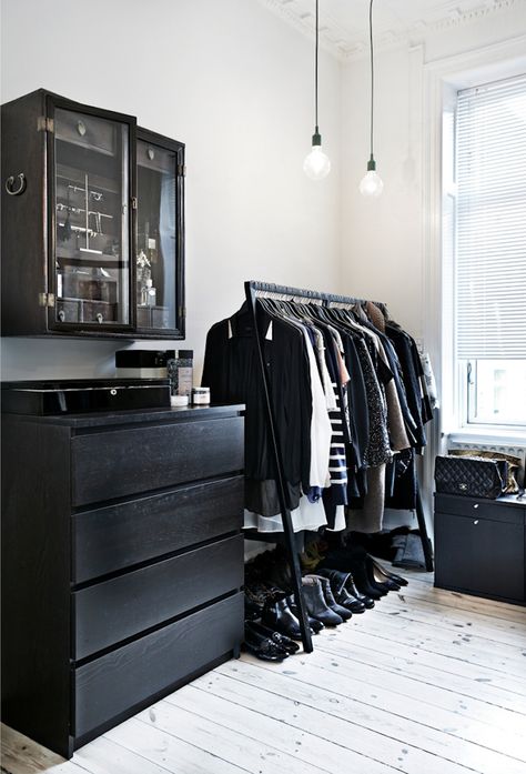 Open Closet Ideas for Small Spaces Black Malm Desk, Open Closet Ideas, Reka Bentuk Dalaman, Mens Bedroom Decor, Monochrome Bedroom, Ikea Malm Dresser, Malm Dresser, Minimalist Closet, Open Closet