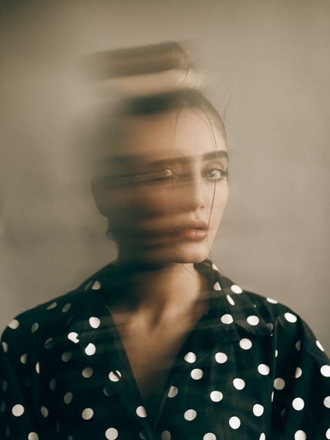 The reflections on Behance Long Exposure Portrait, Motion Blur Photography, Blur Photography, Fashion Beauty Photography, Long Exposure Photography, Blur Photo, Motion Blur, Cinematic Photography, Creative Portraits