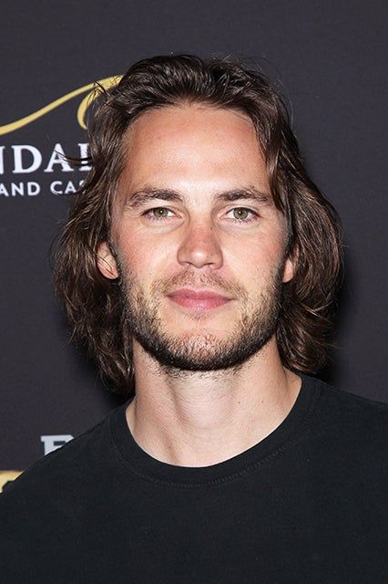 Tim Riggins Offers To Go Full-Frontal, Nobody Objects #refinery29 https://www.refinery29.com/en-us/2015/06/89900/taylor-kitsch-full-frontal Taylor Kitsch, Canadian Geography, Tim Riggins, Model Tips, Kelowna British Columbia, Ellen Page, Canada Eh, Texas Forever, Full Frontal