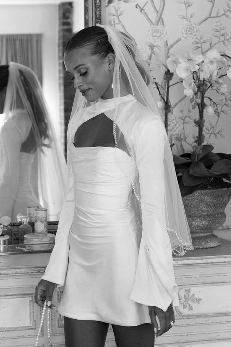 Civil Wedding, Dresses Styling, Dream Wedding Ideas Dresses, Courthouse Wedding, Wedding Mood, Reception Dress, Dreamy Wedding, Off White Color, Wedding Dress Inspiration