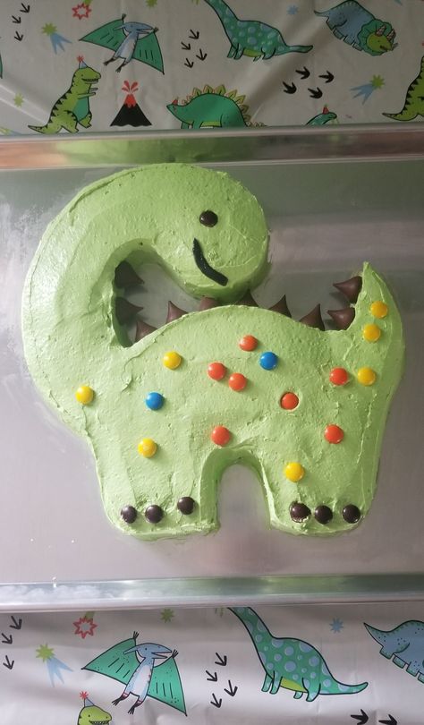 Dinosaur Cake Easy, Cake And Brownie, Dinasour Cake, Dino Birthday Cake, 3rd Birthday Party For Boy, Dinosaur Birthday Party Decorations, Dino Cake, Dinosaur Birthday Cakes, Rainbow Birthday Cake