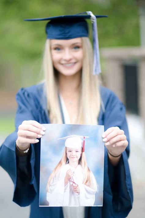 Graduation Detail Shots, Highschool Graduation Pictures Ideas, Elementary Teacher Graduation Pictures, Senior Portraits Hairstyles, Fun Graduation Pictures, Graduation Pictures Poses, College Grad Pictures, Ballerina Room, High School Graduation Pictures