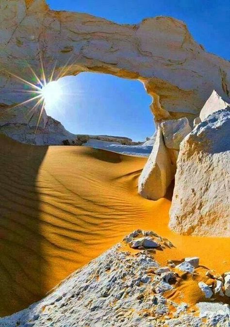 White Desert - Egypt White Desert Egypt, Egypt Places, White Desert, Matka Natura, Wallpaper Cantik, तितली वॉलपेपर, Alam Yang Indah, Cool Stuff, Places Around The World