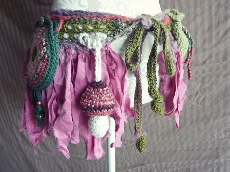 Ren Faire Sandals, Crochet Pixie Skirt, Pixie Belt Crochet, Crochet Pixie Belt, Crochet Pixie Bag, Crochet For Ren Faire, Free Form Crochet Bag, Renisance Fair Crochet, Crochet Festival Bag