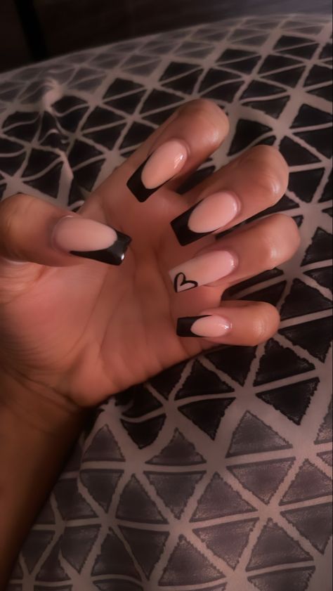 Purple French Tip Nails With Heart, Black French Heart Nails, Black French Tip Nails Heart, Black Heart On Nails, Black French Nails With Heart, Black Nails With A Heart, Black French Tip With Initial, Black Heart French Tips, Black French Tip Nails With Initials