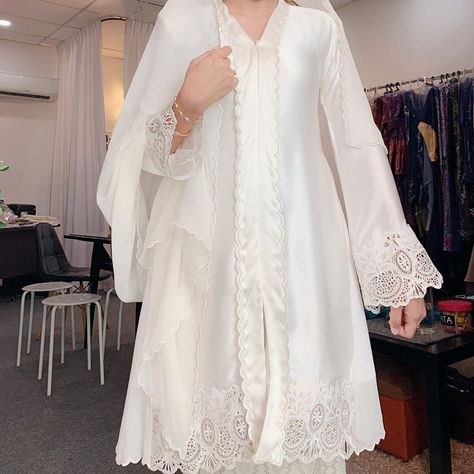 White Baju Kurung Nikah, Kebarung Klasik, Kurung Nikah, Kebaya Labuh, Malay Bride, Malay Wedding Dress, Baju Kahwin, Nikah Outfit, Kebaya Modern Dress
