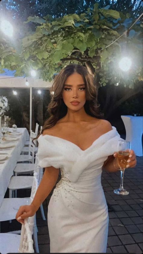 [Promotion] 86 Impressive Strapless Wedding Dress Hairstyles Recommendations You Don't Want To Miss At Once #straplessweddingdresshairstyles Hair Ideas With Strapless Dress, Wedding Hairstyles For Off The Shoulder, Hairstyles For Shoulderless Dress, White Dress For Engagement Party, Shoulderless Dress Hairstyles, Wedding Hair Down Strapless Dress, Hair Styles For Off Shoulder Dress, Long Hair Wedding Styles All Down Brunette, Off The Shoulder Dress Hairstyles Formal