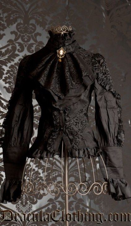 Move Forward, Stile Harry Potter, Brocade Blouse, Old Fashion Dresses, Gothic Clothes, Victorian Clothing, Gothic Outfits, Goth Outfits, 가을 패션