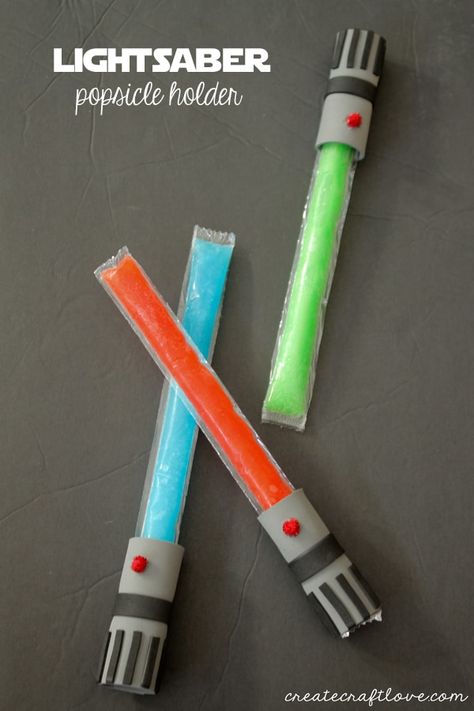 Star Wars Essen, Decoracion Star Wars, Yoda Party, Star Wars Theme Party, Star Wars Food, Popsicle Holders, Star Wars Crafts, Snacks Ideas, Star Wars Diy