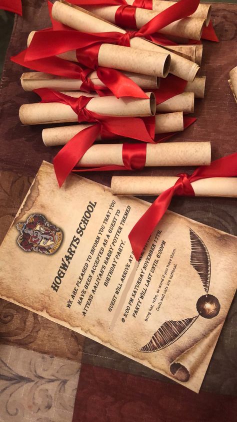 Birthday Party Decorations Harry Potter, Harry Potter Invites Birthday, Harry Potter Theme Party Ideas, Potter Party Decorations, Harry Potter Birthday Themes, Harry Potter Birthday Theme Decoration, Harry Potter Bday Invitations, Harry Potter Party Invites, Harry Potter Party Theme Decoration