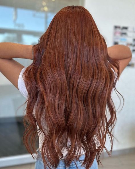 30+ Cowboy Copper Hair Ideas for a Show-Stopping Look Balayage, Copper Hair Ideas, Light Copper Hair, Dark Strawberry Blonde Hair, Orange Hair Color, Cowboy Copper Hair, Copper Brown Hair Color, Copper Brown Hair, Cowboy Copper