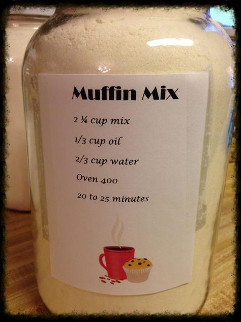 Baking up a Storm! {Muffin mix recipe, ideas for making freezer cinnamon rolls, baking bread in bulk} Muffin Mix Recipe, Homemade Dry Mixes, Diy Mixes, Dry Mixes, Jar Recipes, Homemade Pantry, Homemade Mixes, Cake Chocolat, Mason Jar Meals