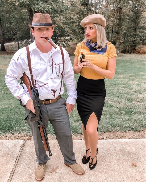 Bonnie and clyde Halloween costume Bonnie And Clyde Costume Ideas, Bone And Clyde Costume, Diy Bonnie And Clyde Costume, Bonny And Clyde Costumes, Bonnie And Clyde Costume, Bonnie And Clyde Halloween, Couples Fancy Dress, Bonnie And Clyde Halloween Costume, Halloween Fits