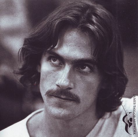 70s Facial Hair, Hot 60s Men, 70s Hair Guys, 70s Middle Part Hair Men, 1970s Men Hairstyles, Vintage Man Haircut, Mens 70s Hair Long, James Taylor 70s, Vintage Men Haircut