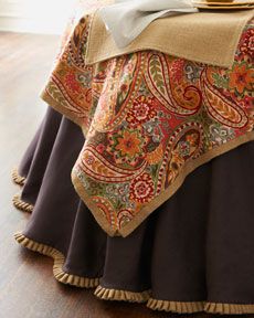 Table Linens Autumn Home, Mesa Camilla, Table Fabric, Burlap Table, French Laundry, Table Skirt, Black Table, Round Table, Paisley Pattern