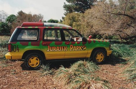 Jurassic Park Car, Jurassic Park Jeep, Family Car Trip, Luxury Cars Audi, Iconic Cars, Dinosaur Photo, Movie Cars, Cars Birthday Party Disney, Tv Cars