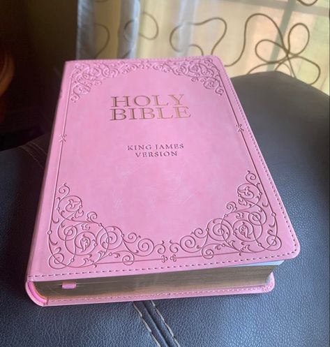 Bible To Buy, Christian Wishlist, Pretty Bibles, Bible Markers, Pretty Bible, Pink Wishlist, Pink Bible, Christian Art Gifts, Cute Bibles