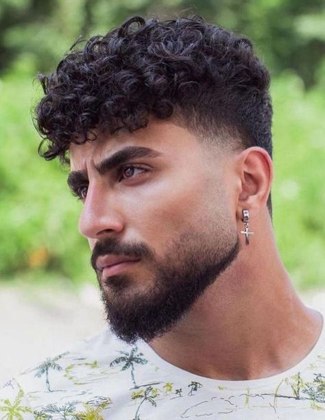 Trimmed Beard Styles, Modern Beard Styles, New Beard Style, Faded Beard Styles, Top Haircuts For Men, Beard Cuts, Beard And Mustache Styles, Goatee Beard, Curly Hair Fade