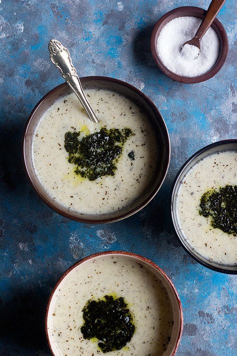 Turkish yogurt soup is the perfect option for a light meal. This warm yogurt soup is simple, healthy, and naturally vegetarian and gluten free. #turkishrecipe #souprecipe #yogurtsoup #mediterraneanrecipes Turkish Yogurt, Yogurt Soup, Light Soup, Mint Yogurt, Light Soups, Yogurt Recipe, Turkish Food, Yogurt Recipes, Fresh Fruits And Vegetables