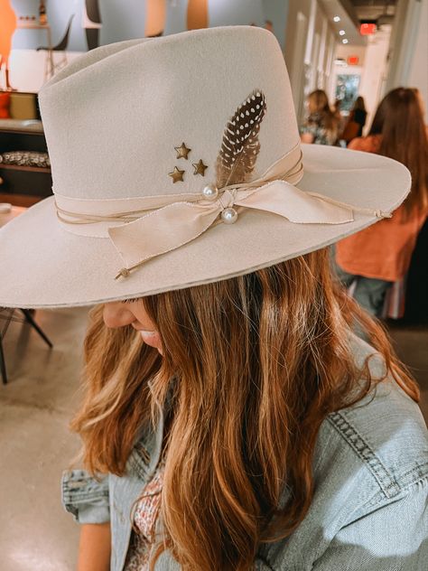 Brim&BowCo. is a mobile custom hat bar located in the Central Valley of CA. Southern Hats For Women, Cowgirl Hat Ideas Diy, Nashville Custom Hats, Customized Felt Hat, Boho Flat Brim Hat, Personalized Cowgirl Hat, Boho Western Hat, Diy Felt Hat Band, How To Decorate Wide Brim Hat