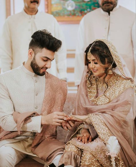 Nikkah Couple, Bride Groom Photoshoot, Nikah Outfit, Muslim Wedding Photography, Pakistan Wedding, Henna Wedding, Pengantin India, Groom Photoshoot, Nikah Dress