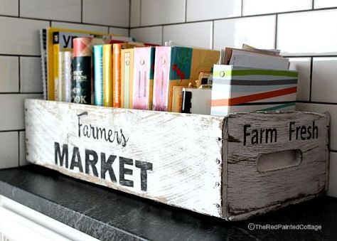I wanted to make our cookbooks less cluttered looking on our kitchen counter.  Come see how to recreate this Farmers Market cookbook box.T[media_id:3032350][… Cookbook Display, Cookbook Storage, Diy Cookbook, Old Wooden Boxes, Ideas Para Organizar, Painted Cottage, Storing Books, Kitchen Crafts, Book Storage