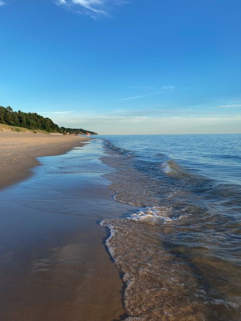 Nature, Lake Michigan Wisconsin, Lake Michigan Aesthetic, Michigan Aesthetic, Menominee Michigan, Lake Huron Michigan, Traveling America, Cherry Farm, Lake Michigan Chicago