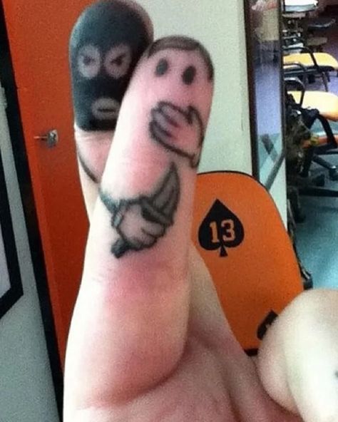 Creative Tattoos That Have Us Inked With Fascination Minecraft Tattoo, Middle Finger Tattoos, Small Tats, Clever Tattoos, Tattoos For Women Half Sleeve, Cool Tattoos For Guys, Tattoo Cover-up, Hand Tattoos For Guys, Cartoon Tattoos