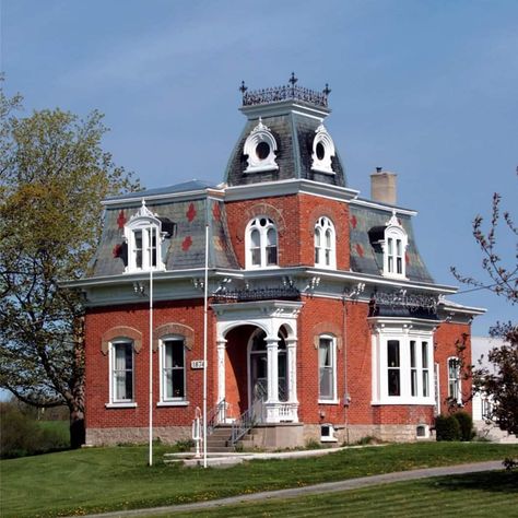 Old Home Living on Instagram: “Stunning Second Empire House, Circa 1874 - Bloomfield, Ontario  Current home of  Kinsip House of Fine Spirits  Follow us to see more…” Victorian Houses, Second Empire House, Empire Architecture, Empire House, Old Home, Architecture Ideas, Vernacular Architecture, Minecraft Architecture, Castle House