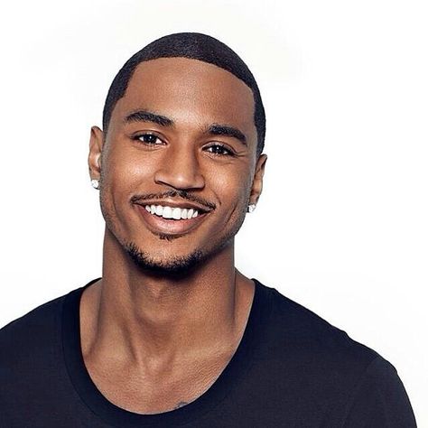 Trey Songz Sexy Smile Trey Songs, Trey Songz, Gorgeous Black Men, Fine Black Men, Male Celebrities, Favorite Artist, It's Raining, Man Candy, Black Man