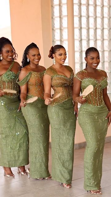 Nigerian Tailored Dresses, Bridesmaid Dress Nigeria, Africa Bridesmaid Dresses, Kente Lace Styles, Ghanaian Wedding Dresses, Kente Styles Bridesmaid, Togolese Traditional Outfit, African Wedding Dresses For Bridesmaids, Congolese Wedding Traditional Dress