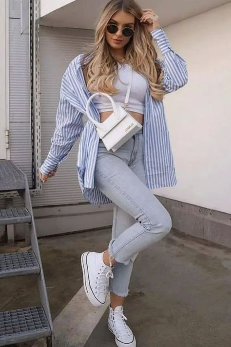 Chemise Bleu Outfit, Casual Shirts Outfit, Outfits Leggins, Outfits Con Camisa, Outfits Con Jeans, Shirt Outfit Women, Casual Outfit Inspiration, Casual Day Outfits, Trendy Summer Outfits