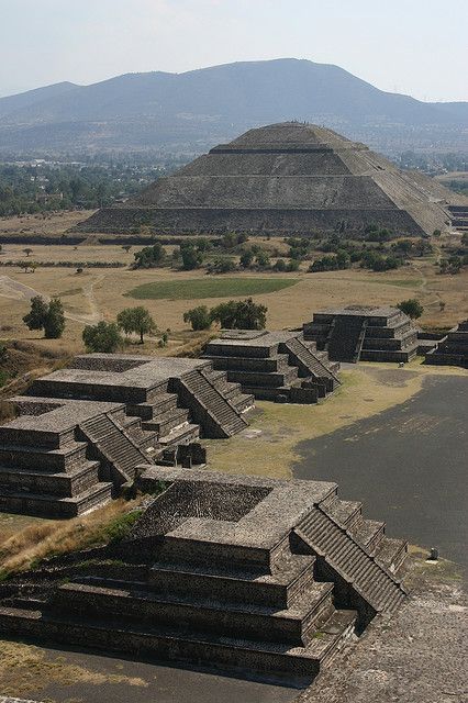 Pyramid of the Sun - Teotihuacan, Mexico  - This place is beautiful.  Just don't try an climb to the top until you have been at elevation for a couple of days! Tikal, Ancient Architecture, Machu Picchu, Ancient Ruins, Teotihuacan, Cozumel, Pyramid Of The Sun, Ancient Places, Visit Mexico