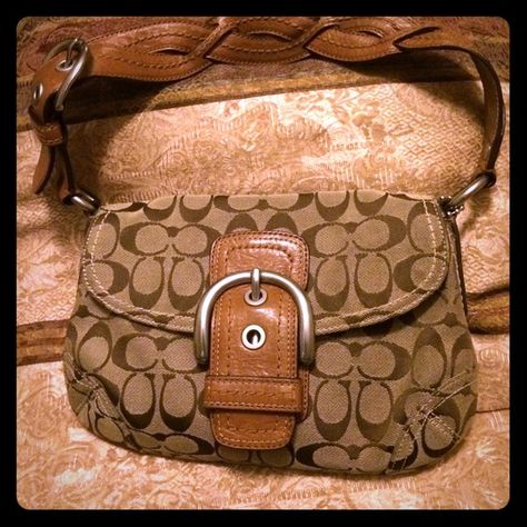 Brown/Chocolate Coach Signature Small Hobo 100% Authentic Coach Signature Small Hobo Handbag.  Brown/Chocolate Coach Signature fabric with brown leather braided strap. Coach Bags Hobos Couch Bag, Tas Vintage, Beige Handbags, Vintage Coach Bags, Vintage Shoulder Bag, Party Events, Coach Handbag, Brown Leather Shoulder Bag, Coach Shoulder Bag