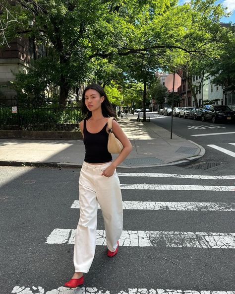 Mimi Nguyen | Sunday dinner look | Instagram Ballet Flats Outfit 2024, Red Ballet Flats Outfit Summer, Ballet Flats Outfit Casual, Red Flats Outfit Aesthetic, Flat Ballet Shoes Outfits, Ballet Flats Outfit Summer, Flats Outfit Aesthetic, Red Flat Shoes Outfit, Bow Flats Outfit