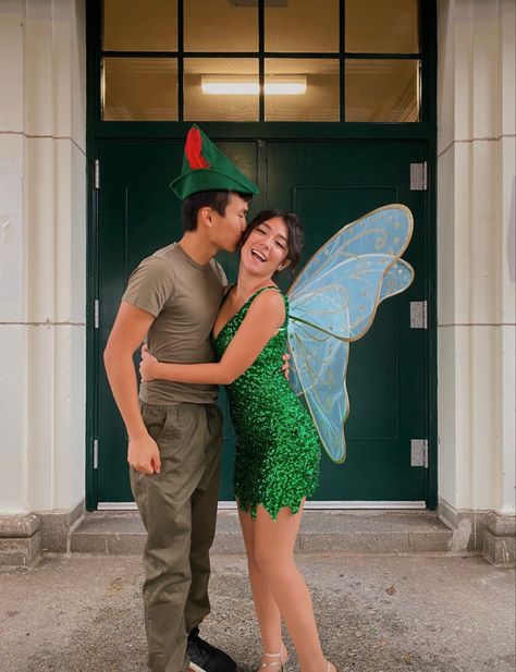 Couple Costumes, Disney Couple Costumes, Kostuum Halloween, Cute Couples Costumes, Matching Halloween Costumes, Couples Halloween Outfits, Halloween Couple, Duo Halloween Costumes, Hot Halloween Outfits