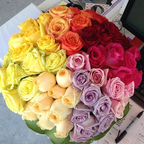 beautiful rainbow bouquet at the Alice + Olivia offices during NYFW Multi Color Roses Bouquet, Rainbow Bouquet, Roses Bouquet, Rainbow Roses, Beautiful Rainbow, Rose Bouquet, Multiple Color, Alice Olivia, Party Planning