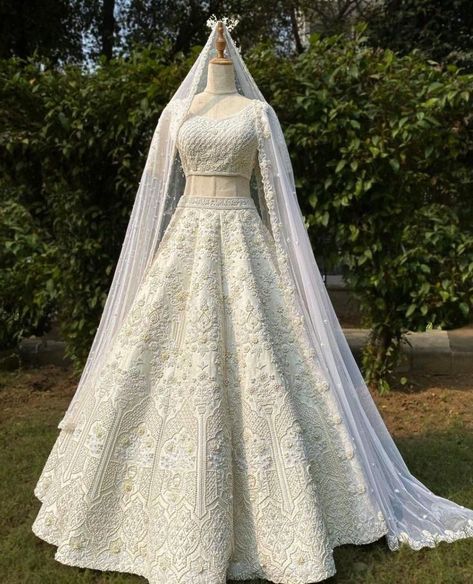 White Indian Wedding Dress, White Bridal Lehenga, White Lehenga Choli, Dupatta Embroidery, Baju Kahwin, Pengantin India, Simple Lehenga, Lehenga Choli For Women, Choli For Women