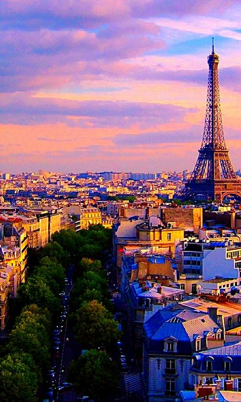 Summer in Paris France Torre Eiffel Paris, Romantic Paris, Paris Wallpaper, Evening Sun, Paris Tours, Cărți Harry Potter, Paris Photography, Paris Photo, Paris City