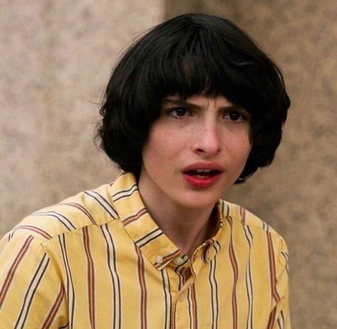 Stranger Things Three - Mike Wheeler on We Heart It Mike Wheeler Season 3 Icons, S2 Mike Wheeler, Season 3 Mike Wheeler, Mike Season 3, Mike Wheeler Icons, Mike Stranger Things, Miles Fairchild, Boris Pavlikovsky, Richie Tozier