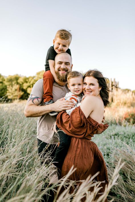 Family Photos Poses For 4, Family 4 Fall Photoshoot, Family Of Four Photography, Family Staircase Photoshoot, Formal Studio Family Portraits, Family Photo Of 4 Ideas, Walking Family Photos, Farming Family Pictures, Family Of Four Photoshoot Poses